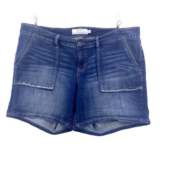 Torrid Denim Shorts Plus 18 Retro 70s Skater Medium Wash Blue Jeans Stretch 42x7 - Picture 1 of 11